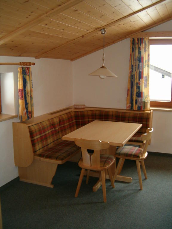 Appartement Haus Saumspitz à Sankt Anton am Arlberg Chambre photo