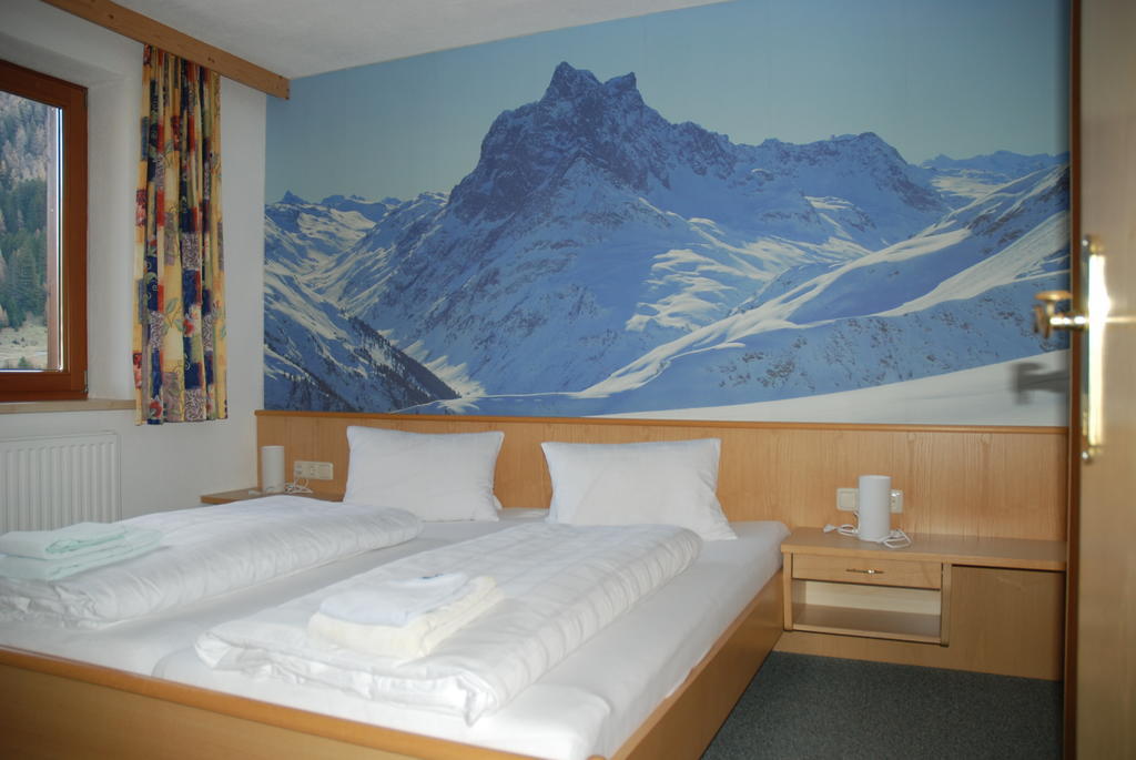 Appartement Haus Saumspitz à Sankt Anton am Arlberg Chambre photo